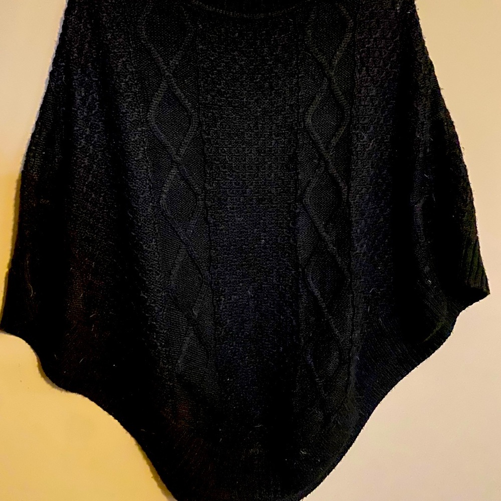 BCBG Shrug/Pancho